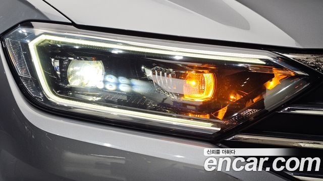 Volkswagen Jetta 2021 — photo 8