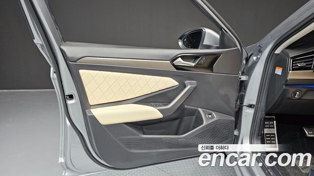 Volkswagen Jetta 2021 — photo 14