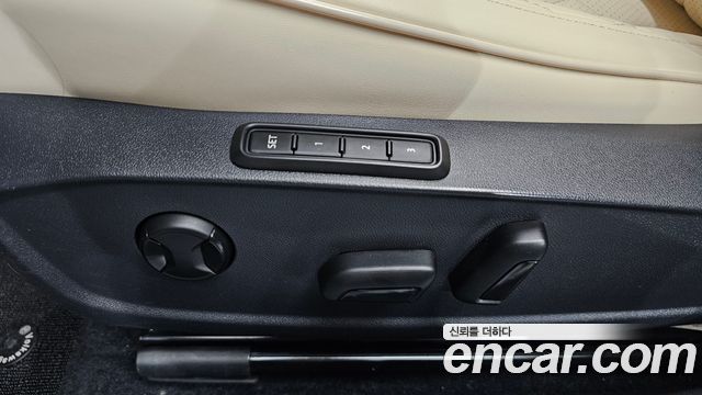 Volkswagen Jetta 2021 — photo 27