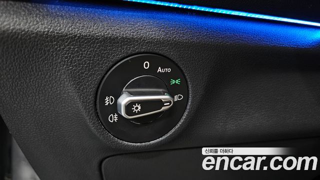 Volkswagen Jetta 2021 — photo 33