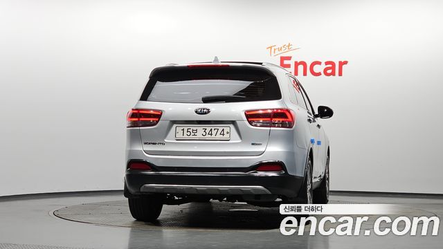 Kia Sorento 2016 — photo 4