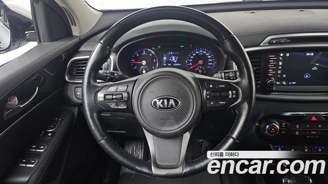 Kia Sorento 2016 — photo 16