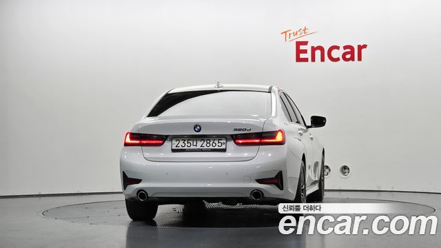 BMW 3-Series 2019 — photo 4