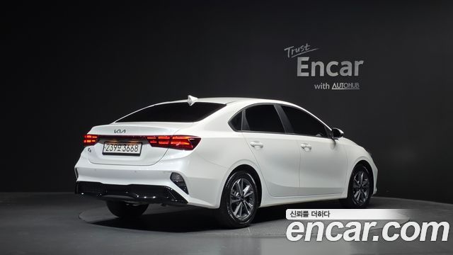 Kia K3 2022 — photo 2
