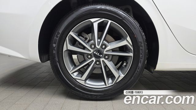 Kia K3 2022 — photo 5