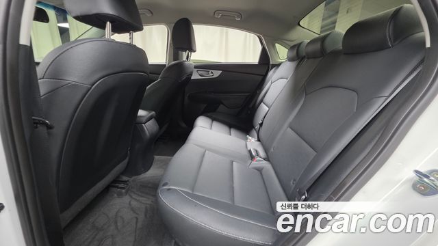 Kia K3 2022 — photo 18