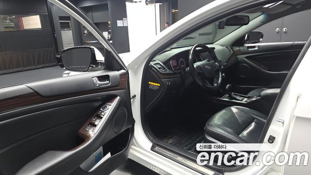 Kia K7 2015 — photo 10