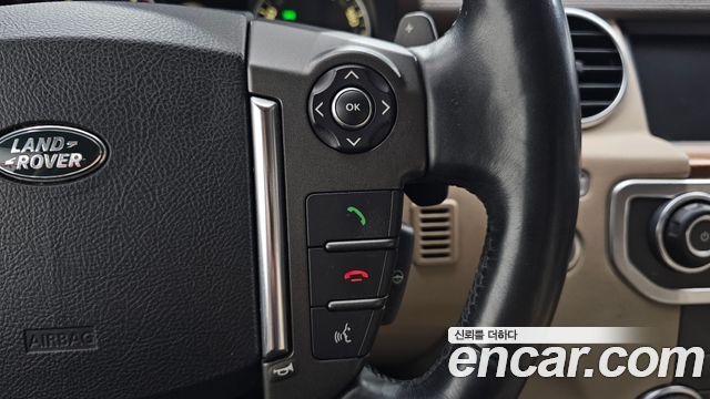 Land Rover Discovery 2016 — photo 23