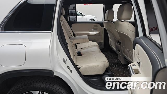 Mercedes-Benz EQB 2026 — photo 12