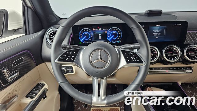 Mercedes-Benz EQB 2026 — photo 13