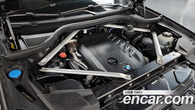 BMW X6 2021 — photo 6