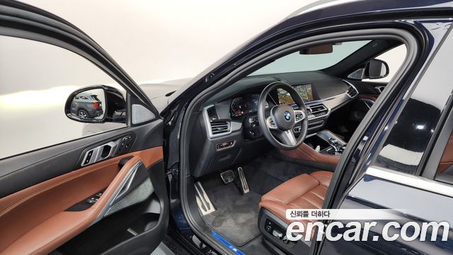 BMW X6 2021 — photo 10