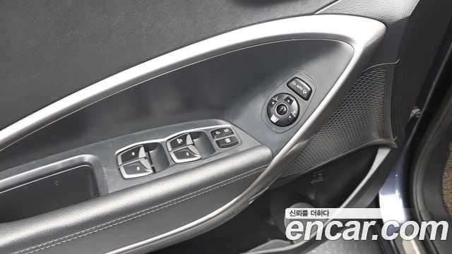 Hyundai Santafe 2015 — photo 27