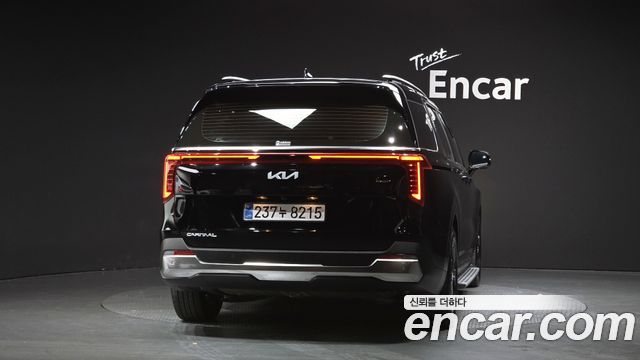 Kia Canival 2025 — photo 4