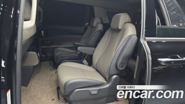 Kia Canival 2025 — photo 17