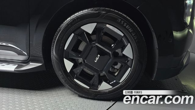 Kia Canival 2025 — photo 7
