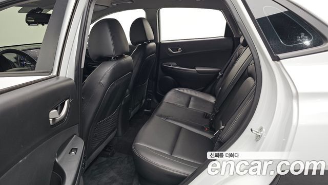 Hyundai Kona 2018 — photo 16