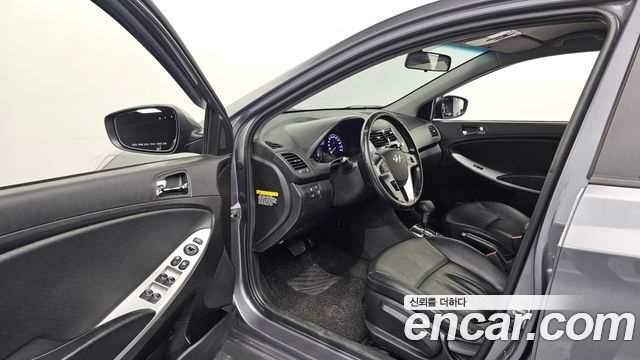 Hyundai Accent 2014 — photo 10