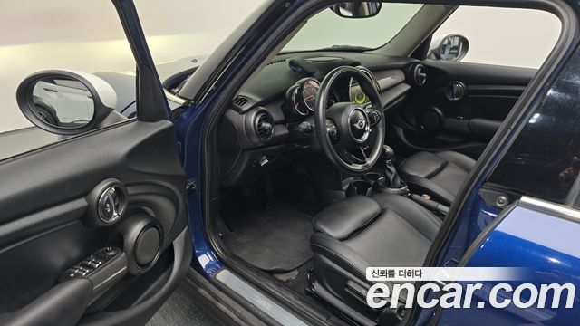 Mini Cooper 2015 — photo 13