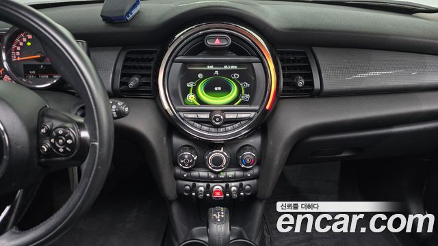 Mini Cooper 2015 — photo 19