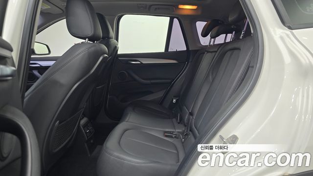 BMW X1 2016 — photo 11