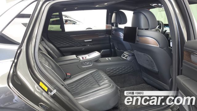 Genesis G90 2023 — photo 12