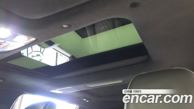 Genesis G90 2023 — photo 18