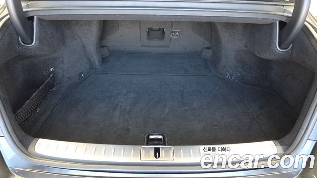 Genesis G90 2023 — photo 20