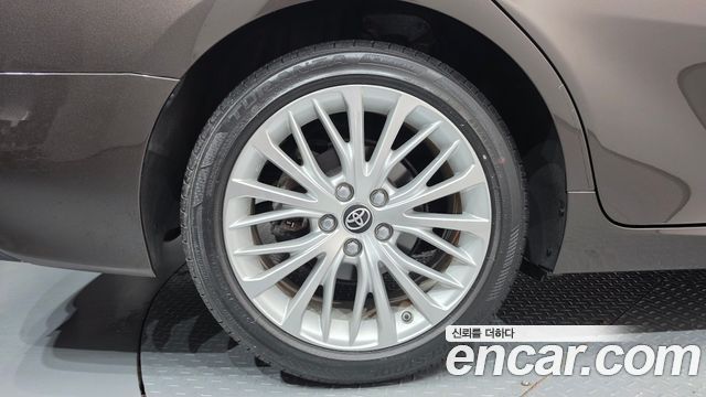 Toyota Camry 2019 — photo 5