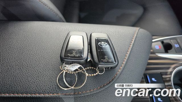 Toyota Camry 2019 — photo 20
