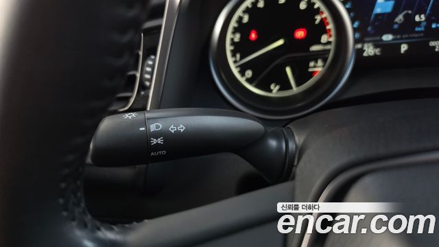 Toyota Camry 2019 — photo 27