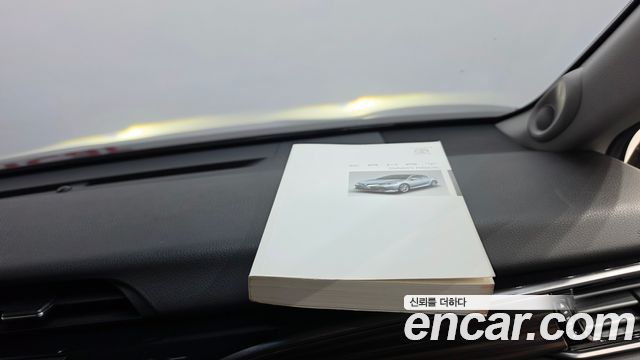 Toyota Camry 2019 — photo 31