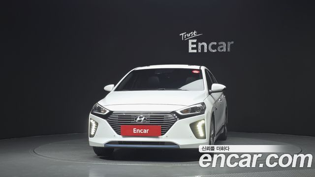 Hyundai Ioniq 2016 — photo 3