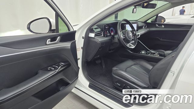 Kia K5 2021 — photo 13