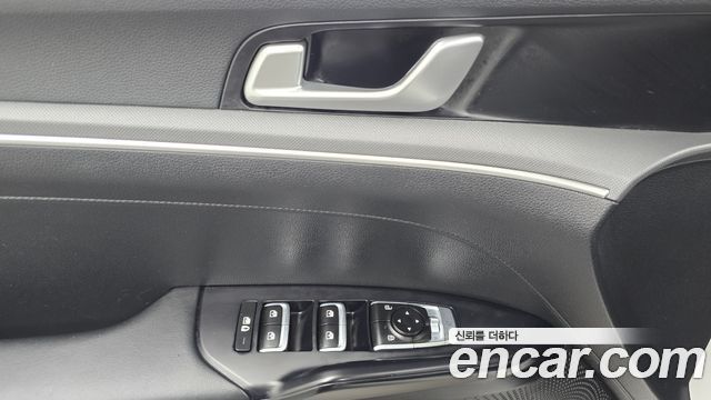 Kia K5 2021 — photo 25