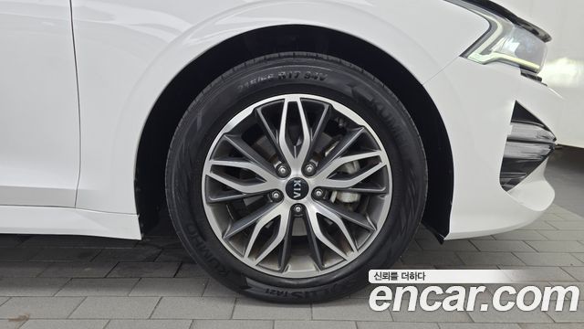 Kia K5 2021 — photo 7