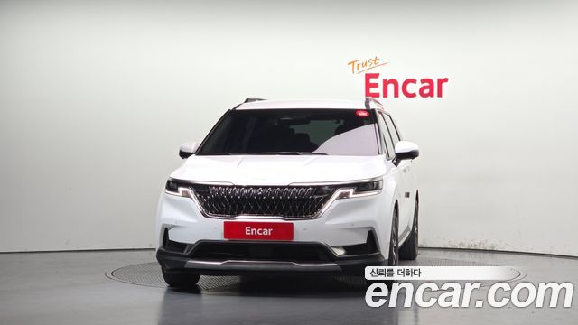 Kia Canival 2023 — photo 3
