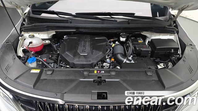Kia Canival 2023 — photo 6