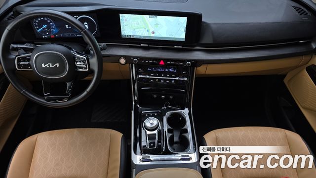 Kia Canival 2023 — photo 7