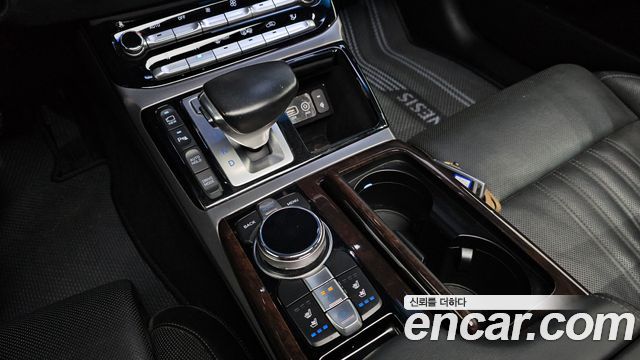 Genesis EQ900 2018 — photo 12