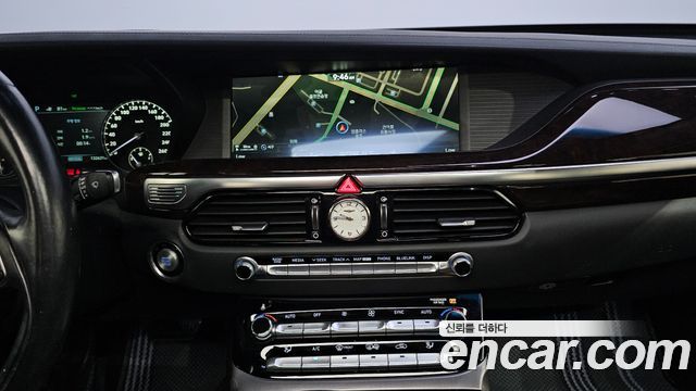 Genesis EQ900 2018 — photo 20