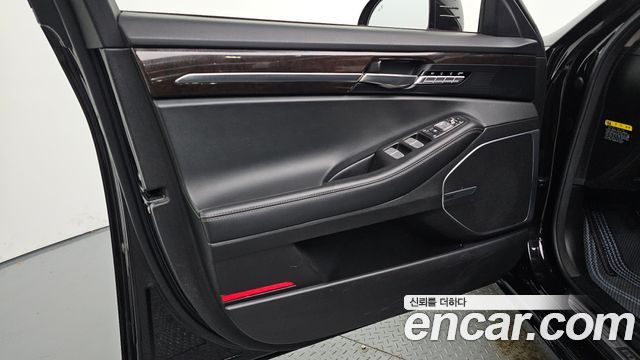Genesis EQ900 2018 — photo 14