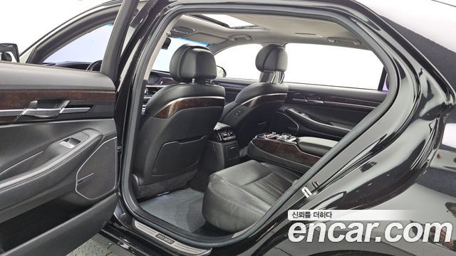 Genesis EQ900 2018 — photo 16