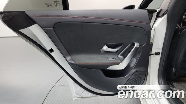 Mercedes-Benz CLA-Class 2021 — photo 15