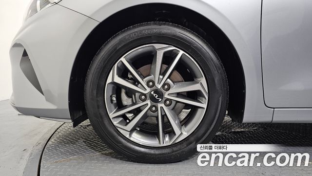 Kia K3 2022 — photo 5