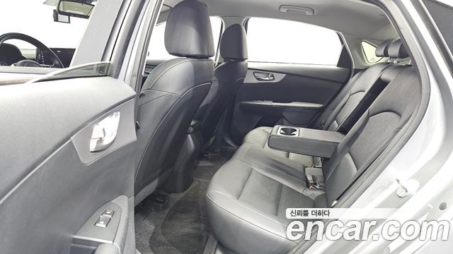 Kia K3 2022 — photo 18