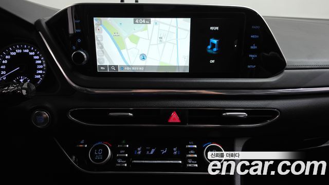 Hyundai Sonata 2023 — photo 19