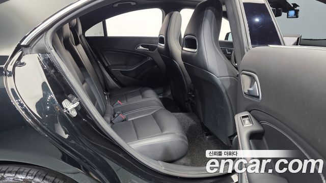 Mercedes-Benz CLA-Class 2017 — photo 12
