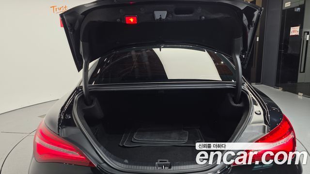 Mercedes-Benz CLA-Class 2017 — photo 20