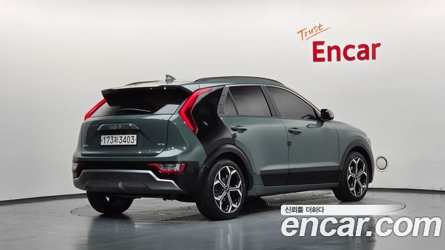 Kia Niro 2022 — photo 2